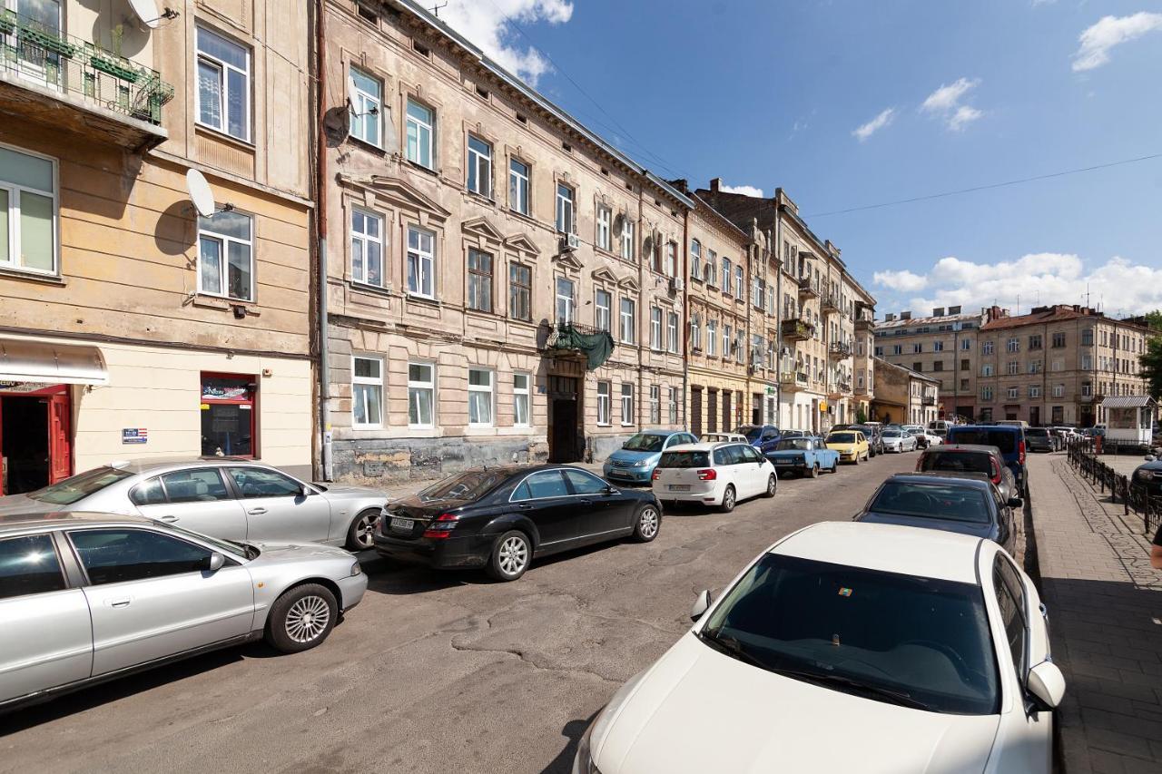 Studio Near Opera Lviv Dış mekan fotoğraf